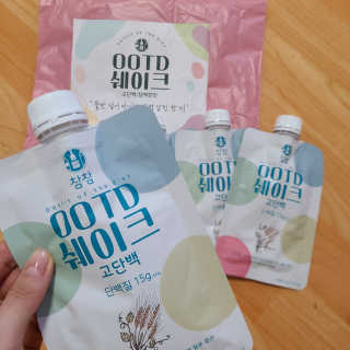 [꾸콤] 참참 OOTD쉐이크 고단백 일주일세트 50g x 5 — 5점을 준 리뷰어가 2020년 9월 올린 사용 사진