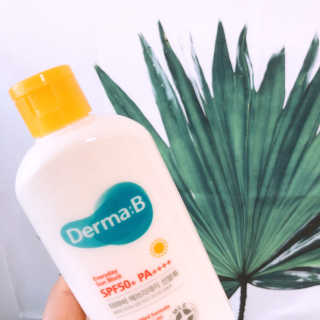 더마비 에브리데이 선블록 SPF50+PA++++ — 5점을 준 리뷰어가 2020년 4월 올린 사용 사진