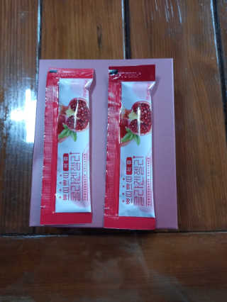 헬스업_쁘띠쁘띠석류콜라겐젤리_20g x 14포 — 5점을 준 리뷰어가 2020년 12월 올린 사용 사진
