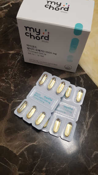 JW중외제약 마이코드 알티지 오메가3 1000 mg — 4점을 준 리뷰어가 2020년 8월 올린 사용 사진
