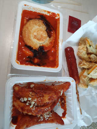 죠스떡볶이 [죠스푸드] 짜빠떡볶이+떡또그+범벅만두 신메뉴 3종 — 5점을 준 리뷰어가 2020년 4월 올린 사용 사진