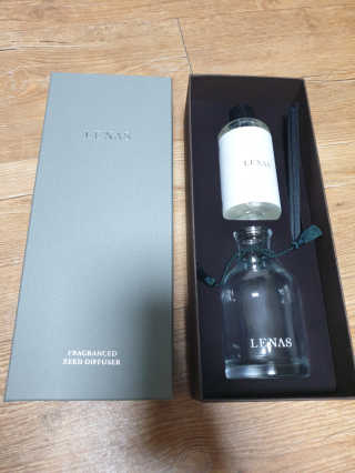 레나스 프리미엄 아로마 디퓨저 200ml  [1SET] — 4점을 준 리뷰어가 2020년 10월 올린 사용 사진