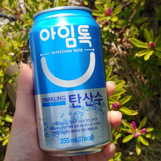 일화 아임톡 탄산수 355mlX24캔 + 보냉팩 증정이벤트 — 3점을 준 리뷰어가 2020년 4월 올린 사용 사진