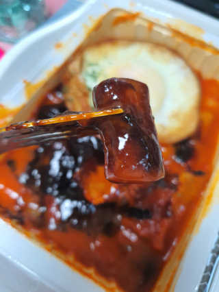 죠스떡볶이 [죠스푸드] 짜빠떡볶이+떡또그+범벅만두 신메뉴 3종 — 2.5점을 준 리뷰어가 2020년 4월 올린 사용 사진
