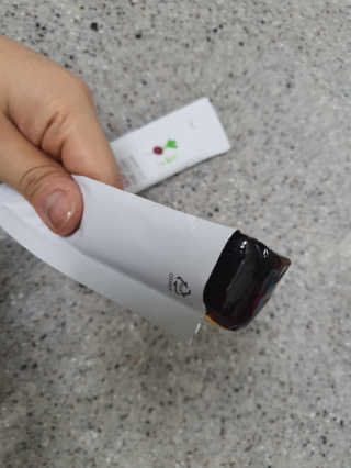 유유네이처 머빈스 젤리 레드비트 콜라겐 — 5점을 준 리뷰어가 2020년 8월 올린 사용 사진