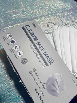 C.Care 프리미엄 3겹 페이스 마스크 50개 상자 포함 피부 친화적인 부드러운 안감 Made in Korea FDA 승인 — 4.5점을 준 리뷰어가 2021년 1월 올린 사용 사진