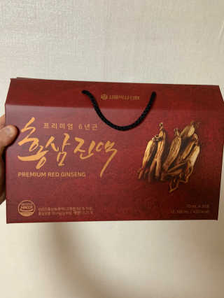 서울약사신협_프리미엄 6년근 홍삼진액_70mlx30포 — 5점을 준 리뷰어가 2020년 6월 올린 사용 사진