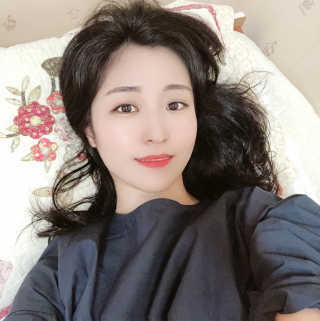 [블랙루즈] 에어 핏 벨벳 틴트5 1+1 — 4.5점을 준 리뷰어가 2020년 10월 올린 사용 사진