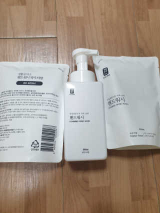 [생활공작소]핸드워시 용기 500ml 1개+리필 400ml 2개 — 5점을 준 리뷰어가 2020년 8월 올린 사용 사진