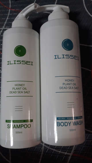 일리세이 허니 샴푸 500ml + 허니 바디워시 500ml 세트 — 5점을 준 리뷰어가 2020년 4월 올린 사용 사진