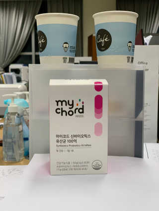 JW중외제약 마이코드 신바이오틱스 유산균 100억 — 4점을 준 리뷰어가 2020년 8월 올린 사용 사진
