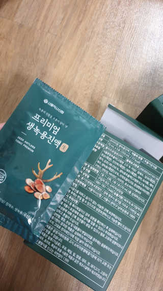 서울약사신협 약사신협_생녹용 진액_70ml x 30포 — 5점을 준 리뷰어가 2020년 10월 올린 사용 사진