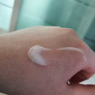 La Theorie Hydrating Ingredients | 하이드레이팅 인그레이디언츠 — 5점을 준 리뷰어가 2020년 5월 올린 사용 사진