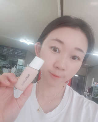 셀프코딩 네버비더세임 리퀴드 파운데이션 — 5점을 준 리뷰어가 2020년 9월 올린 사용 사진