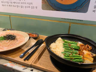 라운드어바웃디큐브시티점 [라운드어바웃 디큐브시티점] 25000원 이용권 — 5점을 준 리뷰어가 2020년 10월 올린 사용 사진