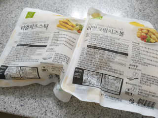 가치식탁 리얼치즈스틱, 리얼크림치즈볼 — 5점을 준 리뷰어가 2020년 5월 올린 사용 사진