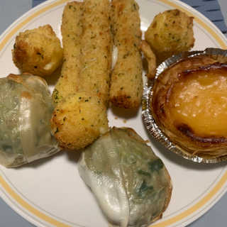가치식탁 리얼치즈스틱, 리얼크림치즈볼 — 5점을 준 리뷰어가 2020년 10월 올린 사용 사진