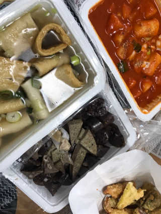 죠스떡볶이 [죠스푸드] 짜빠떡볶이+떡또그+범벅만두 신메뉴 3종 — 5점을 준 리뷰어가 2020년 4월 올린 사용 사진