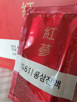 서울약사신협_New프리미엄6년근홍삼진액_70mlx30포 — 4점을 준 리뷰어가 2020년 8월 올린 사용 사진