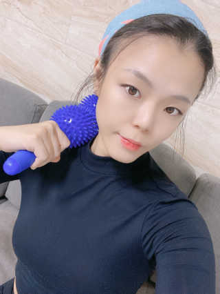 [시셀코리아] 시셀 스파이키 트윈롤러 — 5점을 준 리뷰어가 2020년 9월 올린 사용 사진