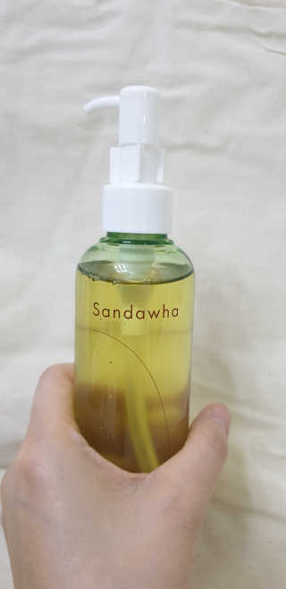 스킨큐어 산다화 순한 클렌징 동백 오일 200ml — 4점을 준 리뷰어가 2020년 4월 올린 사용 사진