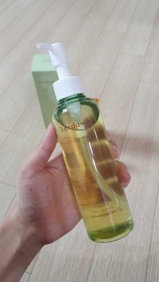 스킨큐어 산다화 순한 클렌징 동백 오일 200ml — 5점을 준 리뷰어가 2020년 4월 올린 사용 사진