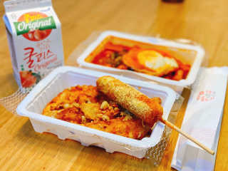 죠스떡볶이 [죠스푸드] 짜빠떡볶이+떡또그+범벅만두 신메뉴 3종 — 5점을 준 리뷰어가 2020년 4월 올린 사용 사진