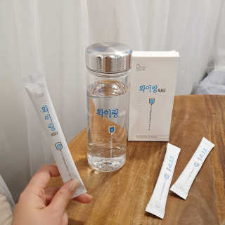 리얼그램 화이링워터 온 국민 필요회복템 — 4.5점을 준 리뷰어가 2020년 5월 올린 사용 사진