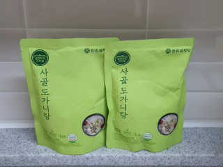 한촌몰 설렁탕집 가마솥 도가니탕 350g x 2팩 — 5점을 준 리뷰어가 2020년 8월 올린 사용 사진