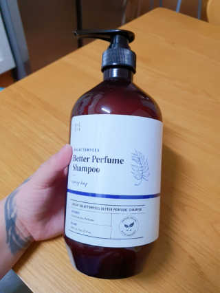 달리프 베러 퍼퓸 샴푸 1000ml 레이니데이 or 일랑로즈 — 5점을 준 리뷰어가 2020년 11월 올린 사용 사진