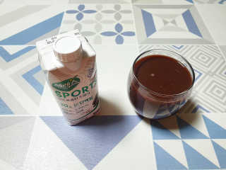 셀렉스스포츠 셀렉스 스포츠 드링크 초콜릿 _ 330ml x 12팩 — 5점을 준 리뷰어가 2020년 11월 올린 사용 사진