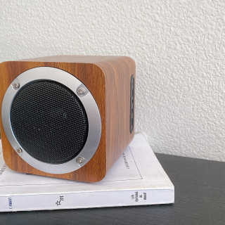 SEVIZ MINI10W 레트로 블루투스 스피커 — 4점을 준 리뷰어가 2020년 8월 올린 사용 사진