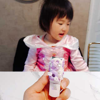 꼬메맘마 네이처 달리아핑크 립컬러 — 5점을 준 리뷰어가 2020년 4월 올린 사용 사진