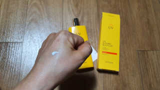 네이처컬렉션 이자녹스 UV 선 프로 365 익스트림 선 플루이드 100ml — 5점을 준 리뷰어가 2020년 5월 올린 사용 사진