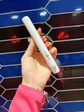 모즈헤어 휴대용 미니 고데기 — 5점을 준 리뷰어가 2020년 10월 올린 사용 사진