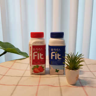남양유업 [불가리스]마시는 발효유 Fit 딸기/플레인 — 5점을 준 리뷰어가 2020년 7월 올린 사용 사진