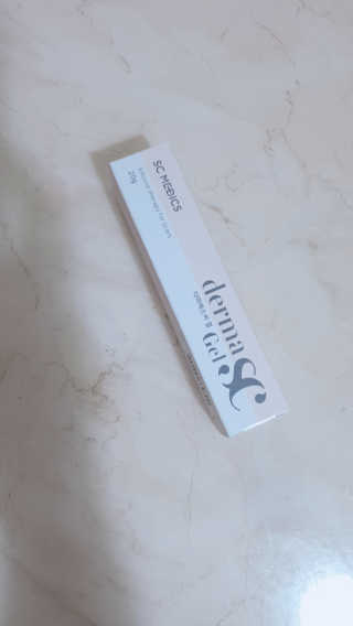 derma SC-Gel 더마에스씨 겔 20g — 5점을 준 리뷰어가 2020년 4월 올린 사용 사진