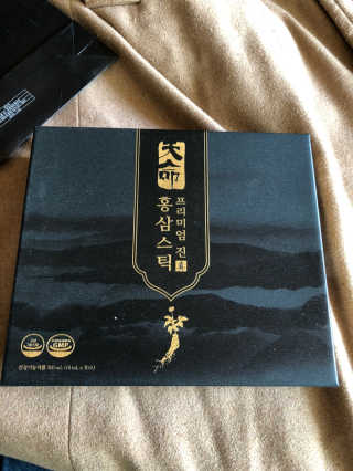헬스업_천명진프리미엄홍삼스틱_10ml x 30포 — 5점을 준 리뷰어가 2020년 10월 올린 사용 사진