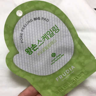 [후르디아] 청포도 매끈약산성 필링 패드_50매 세트 — 4점을 준 리뷰어가 2020년 5월 올린 사용 사진