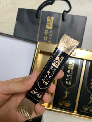 헬스업_천명진프리미엄홍삼스틱_10ml x 30포 — 5점을 준 리뷰어가 2020년 7월 올린 사용 사진