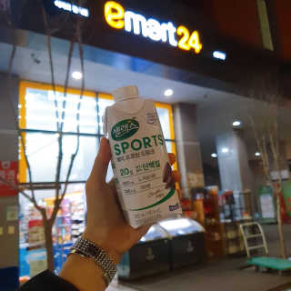 셀렉스스포츠 셀렉스 스포츠 드링크 초콜릿 _ 330ml x 12팩 — 5점을 준 리뷰어가 2020년 11월 올린 사용 사진