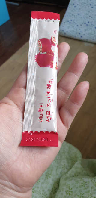 365더건강 에버뷰티 석류콜라겐 젤리 — 4점을 준 리뷰어가 2020년 6월 올린 사용 사진