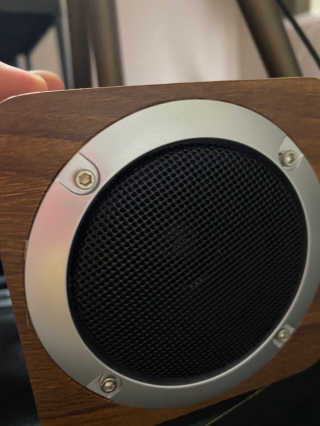 SEVIZ MINI10W 레트로 블루투스 스피커 — 4.5점을 준 리뷰어가 2020년 8월 올린 사용 사진
