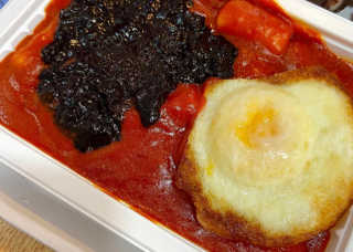 죠스떡볶이 [죠스푸드] 짜빠떡볶이+떡또그+범벅만두 신메뉴 3종 — 4.5점을 준 리뷰어가 2020년 5월 올린 사용 사진
