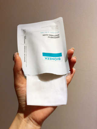 바이오믹 BIOMEEK SENSIMETIC SOOTHING MASK.S — 4.5점을 준 리뷰어가 2020년 7월 올린 사용 사진