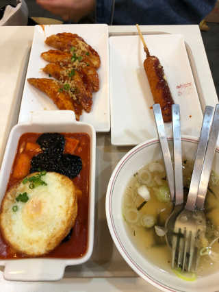 죠스떡볶이 [죠스푸드] 짜빠떡볶이+떡또그+범벅만두 신메뉴 3종 — 4점을 준 리뷰어가 2020년 4월 올린 사용 사진