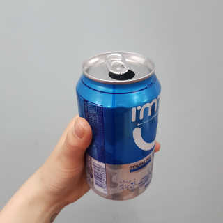 일화 아임톡 탄산수 355ml X 24캔 — 4.5점을 준 리뷰어가 2020년 4월 올린 사용 사진