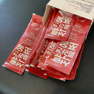 조은약초 석류콜라겐 석류즙 석류쪼옥 젤리 스틱 15포 x 20g — 3점을 준 리뷰어가 2020년 9월 올린 사용 사진