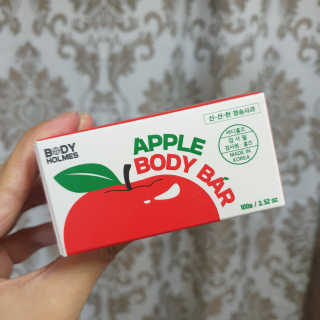 [바디홈즈] 애플 바디바 — 5점을 준 리뷰어가 2020년 12월 올린 사용 사진