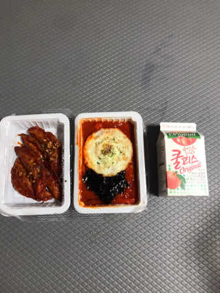 죠스떡볶이 [죠스푸드] 짜빠떡볶이+떡또그+범벅만두 신메뉴 3종 — 5점을 준 리뷰어가 2020년 4월 올린 사용 사진